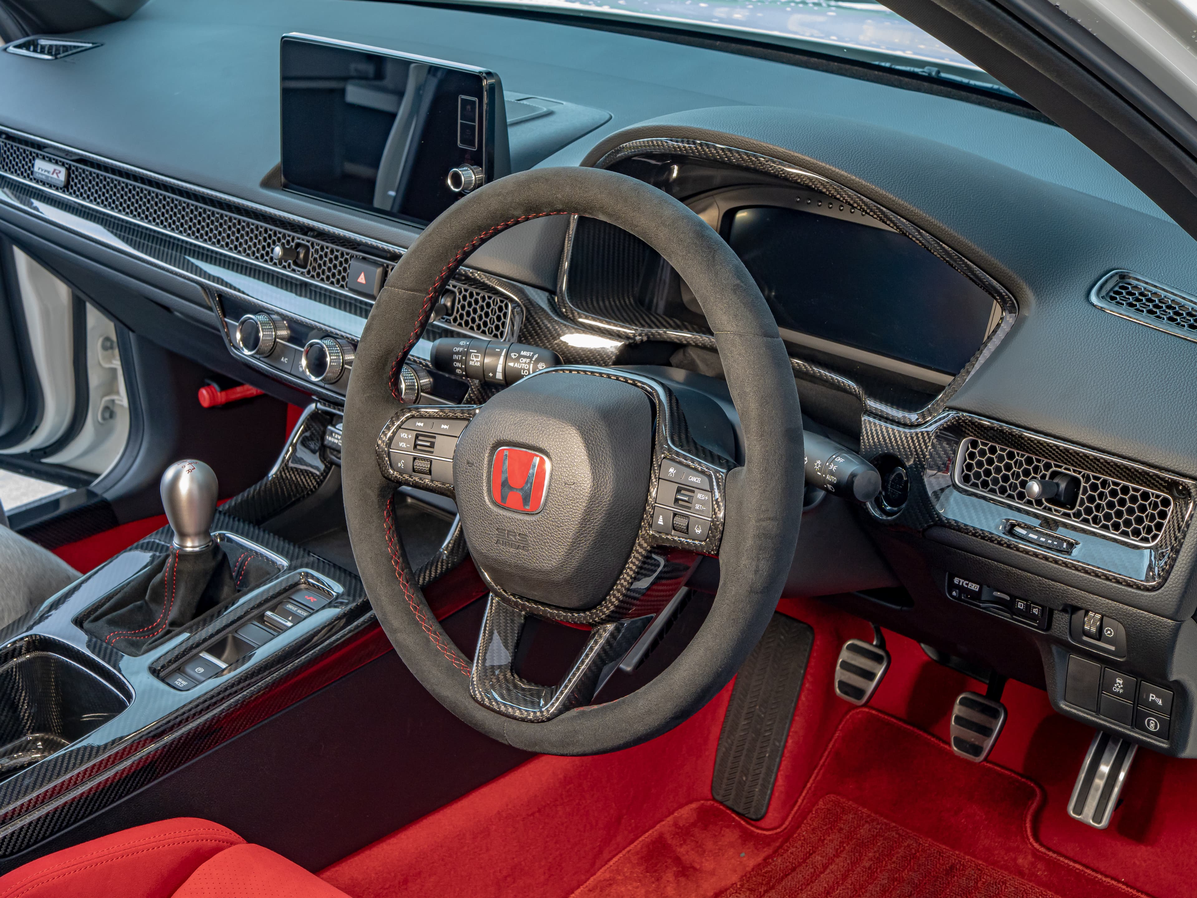 カーボンインテリアパーツ